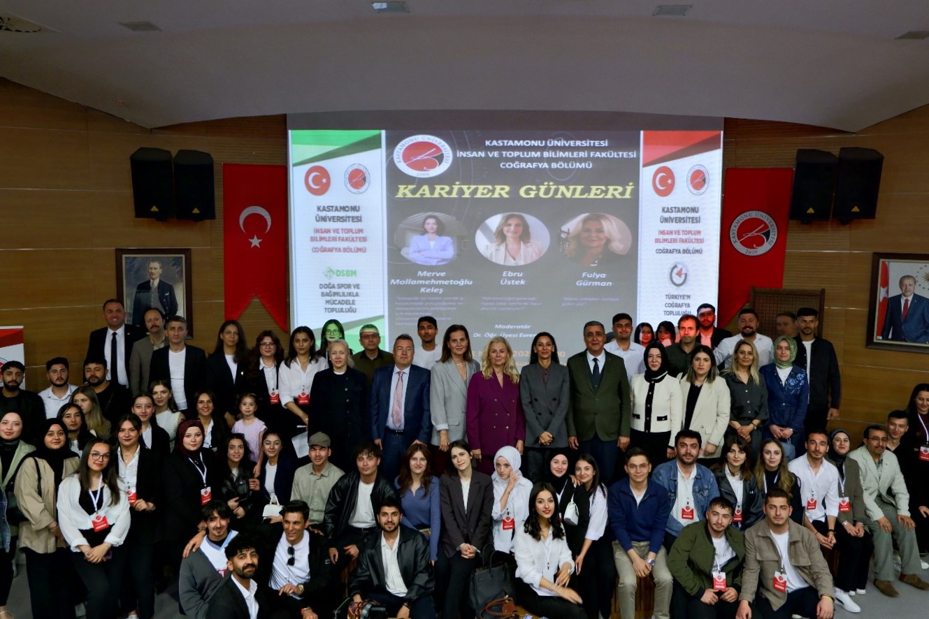 Kastamonu Üniversitesi’nde Kariyer Günleri Etkinliği: Başarılı İsimler Deneyimlerini Paylaştı