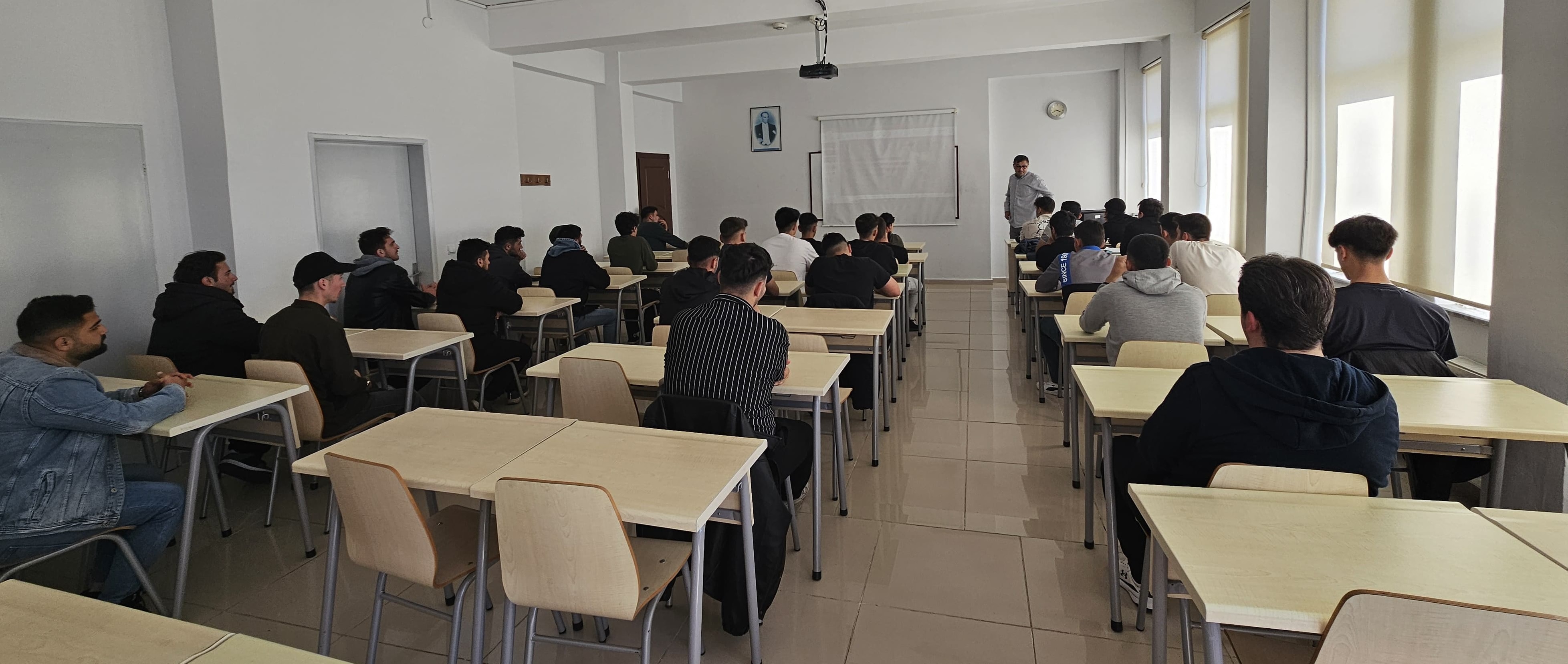 Üniversitemiz Cide Rıfat Ilgaz Meslek Yüksekokulunda 