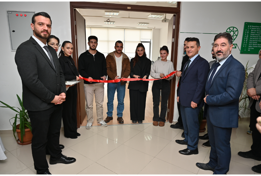 Kastamonu Üniversitesi GSTF’de Mac Atölyesi Hizmete Açıldı