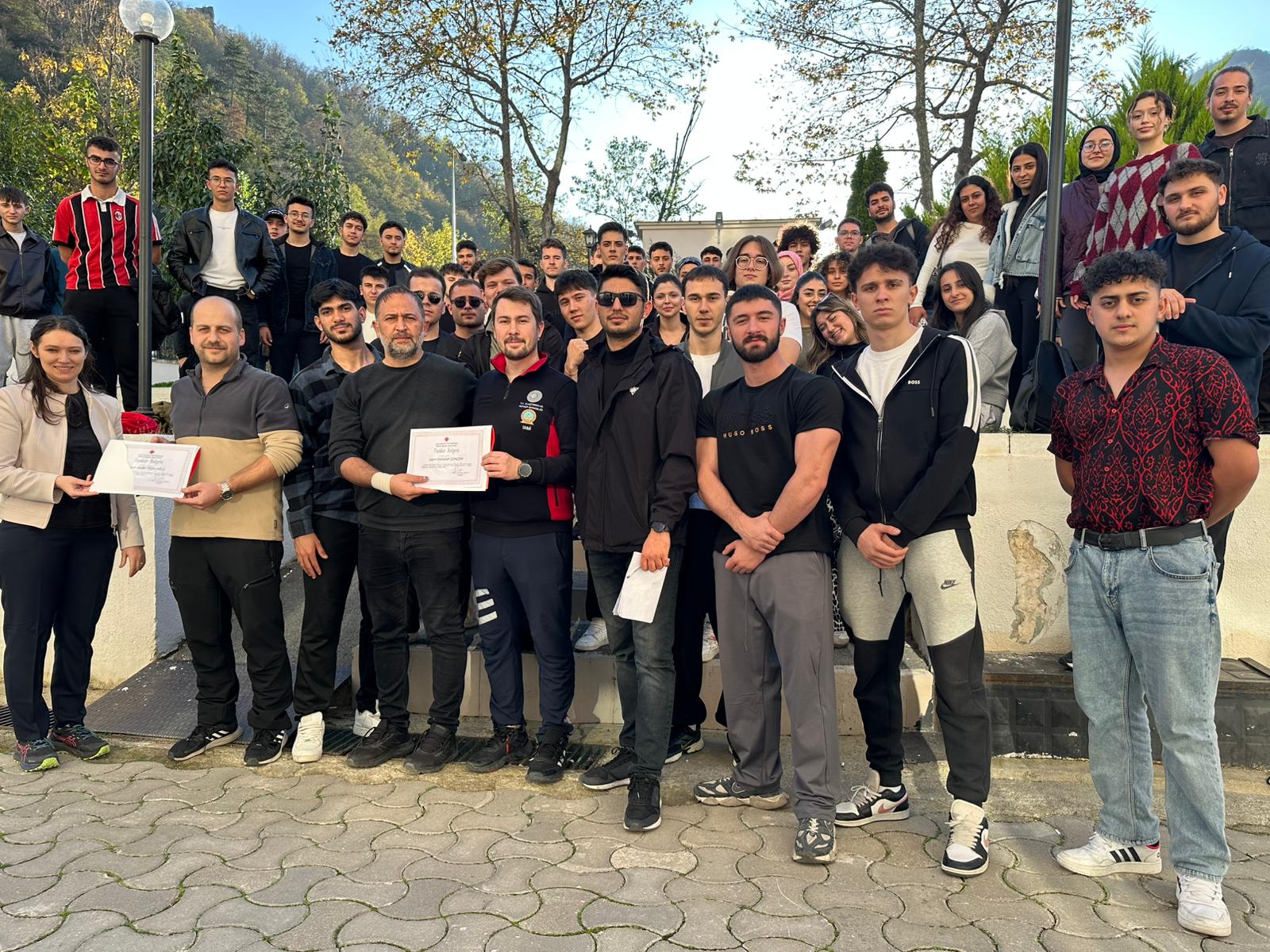Üniversitemiz Bozkurt Meslek Yüksekokulu- Havalimanı Güvenliğinin Zirvesi: Uzmanlardan ARFF Eğitimi 