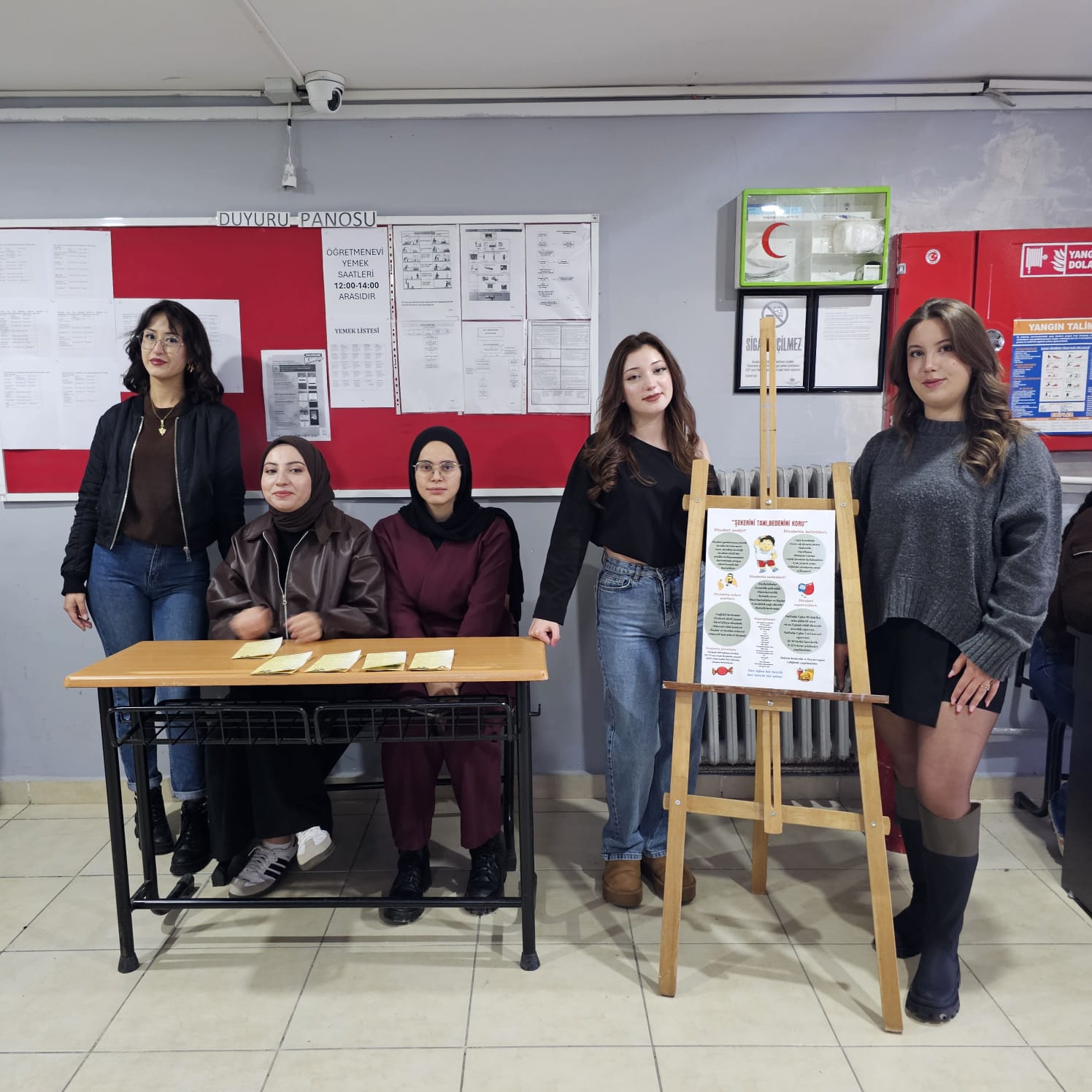 Üniversitemiz Çatalzeytin Meslek Yüksekokulunda Kronik Hastalıklar Hakkında Bilgi Sahibi misiniz Etkinliği yapıldı