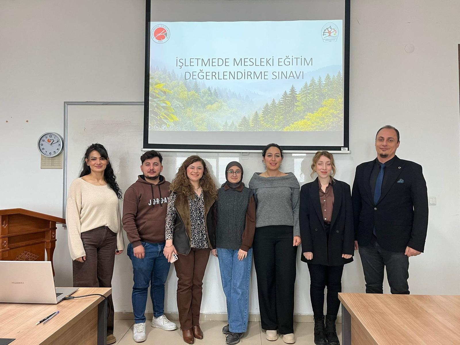 Üniversitemiz Orman Fakültesi Orman Mühendisliği 4. Sınıf Öğrencilerinin İş Yeri Eğitimi Final Sunumları Gerçekleştirildi