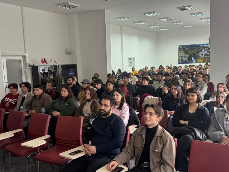 Üniversitemiz Yabancı Diller Yüksekokulu Kültürlerarası Etkileşimle Çok Kültürlü Mesleki Hayata Hazırlık Etkinliği