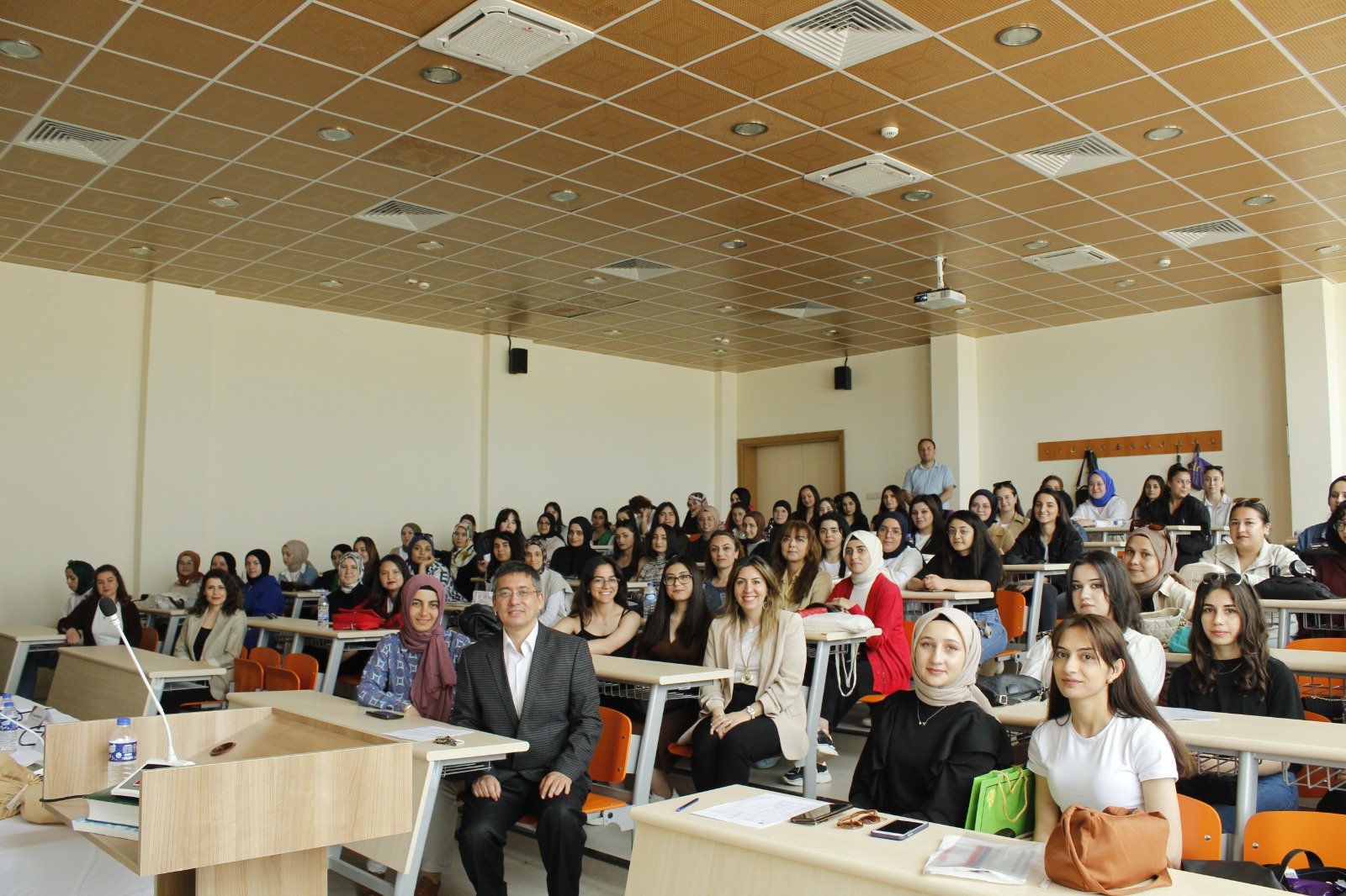 Kadın Girişimci Olmak Üzerine Deneyim Paylaşımı Programı - Kastamonu Meslek Yüksekokulu